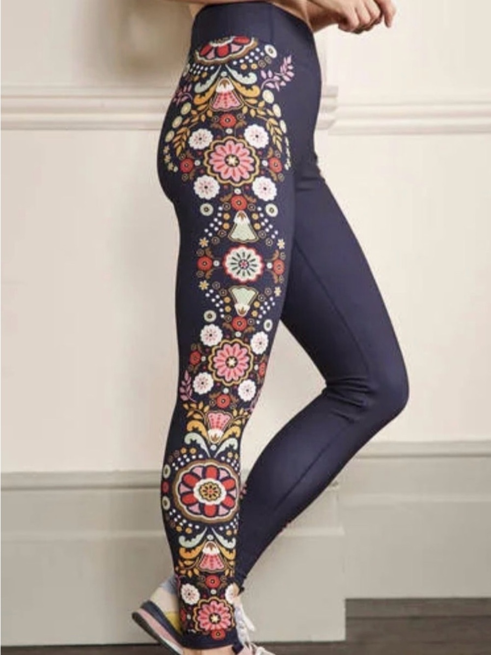 Boden high rise Floral Side-Panel Navy Leggings size 8 worn once